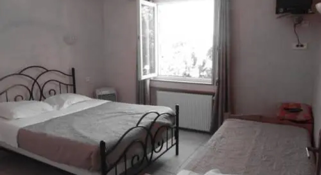 Le Relais de la RN7, Забронировать Отель Шатонеф-дю-Рон Drôme Provençale