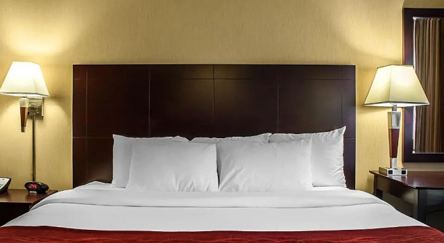 Номер Standard Comfort Inn & Suites Watertown - 1000 Islands