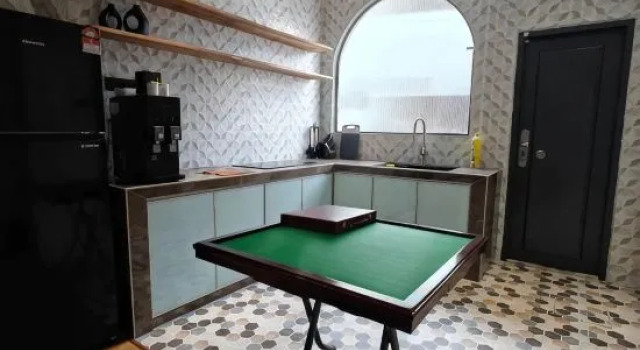 Opulent Oasis/KTV/Pool Table/JB town area/12 pax, Réserver Hôtel Johor Bahru Johor
