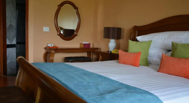 Двухместный полулюкс Sir James Resort