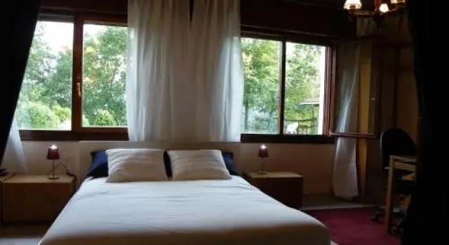 Casa Rural Ellauri, Rezerwuj Hotel Hotele w Baskonia z parkingiem, Parking