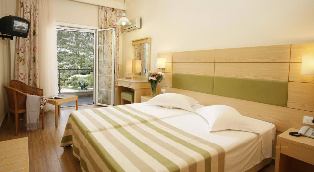 Akrotiri Beach Resort & Spa - Adult Friendly