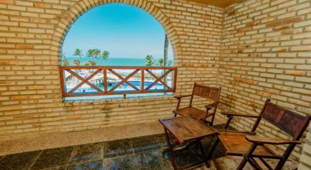 Люкс с балконом GoldMen Coliseum Beach Hotel