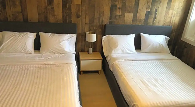 Номер Deluxe Camrose Le Chateau Hotel