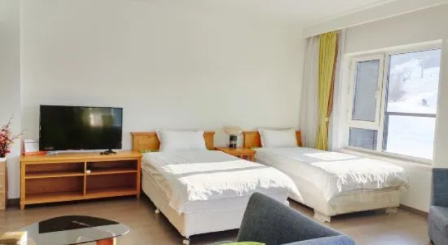 Четырёхместный люкс Songhua Lake Qingshan Snow View Apartment