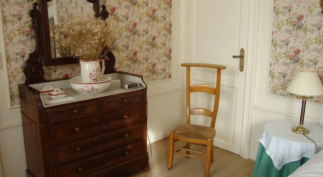 Fine Fleur Bed & Breakfast
