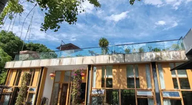 Mount Qingcheng Liuhe · Bisu Wenquan Homestay, Boek Hotel Hotels in Chengdu met parkeren, Parkeren