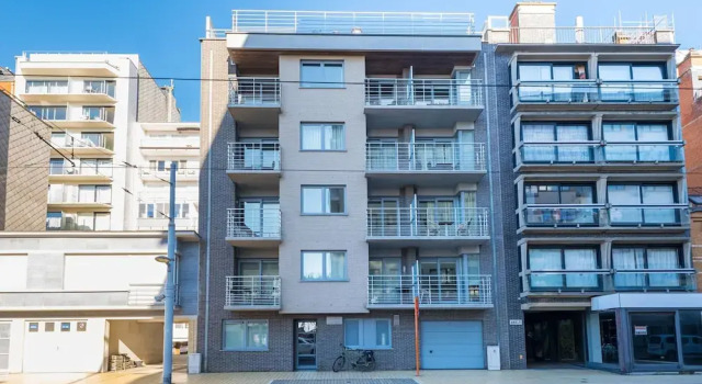 Exclusive Penthouse With 2 Sunny Terraces, Prenota Hotel Hotel a Flanders con parcheggio, Parcheggio