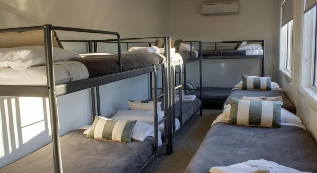 Коттедж с 6 комнатами с видом на горы Bathurst Goldfields Resort
