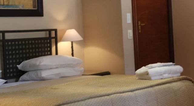 Accommodation Bedfordview - Hethersett Guesthouse, Забронировать Отель Бизнес-отели Йоханнесбург, 4* 5*