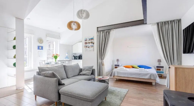 3 Bedroom Apartment 24h self check in, free parking, Ac, fireplace, Забронировать Апартаменты/квартира Апартаменты Вильнюса, рядом с Костел Святой Анны, Апартаменты/квартира