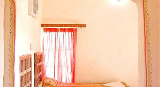 Kuldhara Heritage Resort, Забронировать Курортный отель Отели штата Раджастхана с парковкой, Парковка