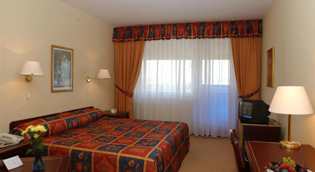 Hunguest Hotel Répce, Забронировать Отель Бизнес-отели Вашего, 4* 5*