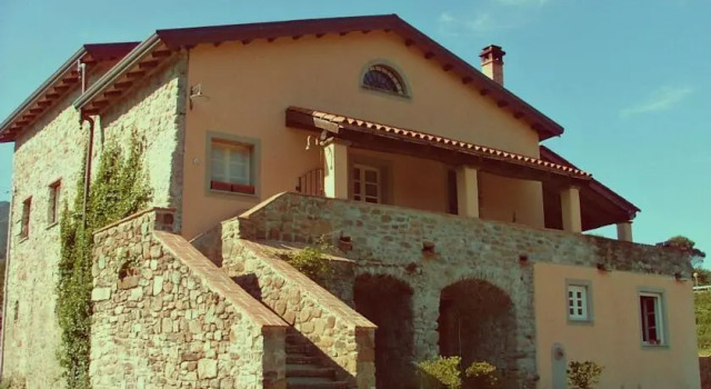 La Corte di Candido, Book Hotel Hotels in Beverino with Parking, Parking