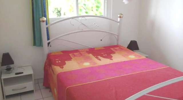 Apartment With 2 Bedrooms in Bouillante, With Wonderful sea View, Furn, Rezerwuj Apartament Hotele w Basse-Terre z parkingiem, Parking