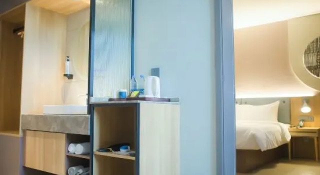 Люкс Homeinn Hotel (Anqing Huaining County Xin'an Road)