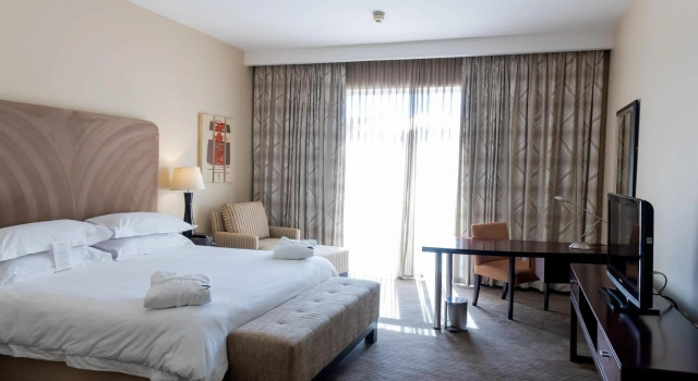 Kievits Kroon Country Estate, Book Hotel Roodeplaat Gauteng