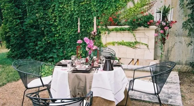 Domaine d'En Naudet, Book Hotel Hotels in Teyssode with Parking, Parking
