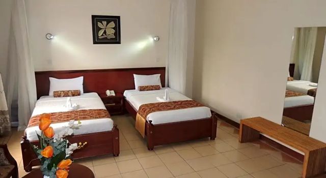 Двухместный номер Standard с красивым видом из окна Hennessis Hotel