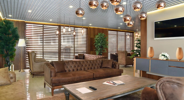 The Elegant Hotel
