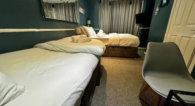 Трёхместный номер Standard Avalon Guest house