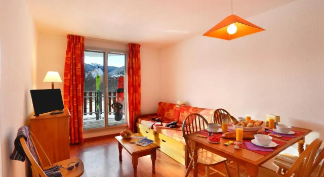 Résidence Nemea Les Balcons d'Ax, Book Hotel Hoteller i Ax-les-Thermes med parkering, Parkering
