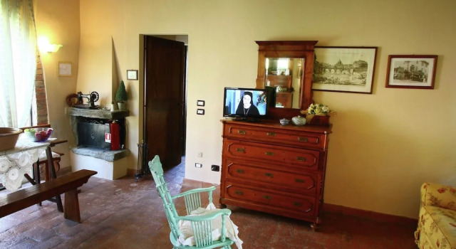 Cottage in Todi With Pool and Sauna, Book Feriehus Villaer i Todi, Villa