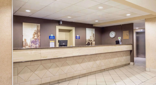 Days Inn by Wyndham Columbus Airport, Book Hotel Columbus Ohio