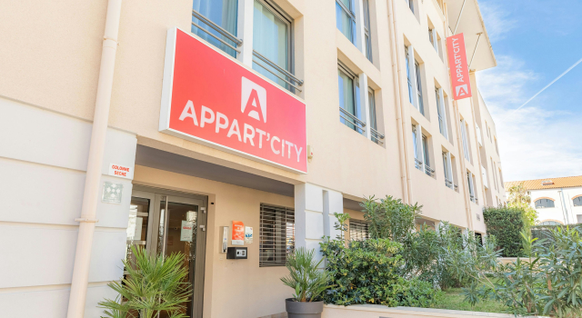 AppartCity Confort La Ciotat - Côté Port, Забронировать Отель Ла-Сьота Calanques National Park, рядом с Seynerolle