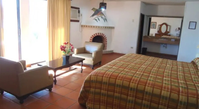 Полулюкс Hotel Playa de Cortes