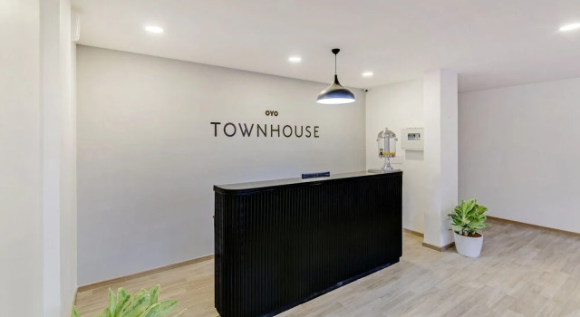 OYO Townhouse 88 Manyata Lake View