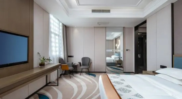 Люкс Premier Impression Hongze International Hotel