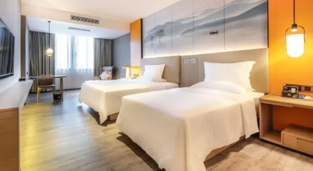 Семейный люкс Luckyever Grand Hotel (Danzhou Summer Square)