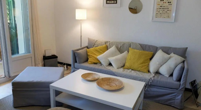 Апартаменты Цокольный этаж BEAUX APPARTEMENTS 65m2 AVEC ESPACES EXTERIEURS PARKINGS PROCHE PLAGE