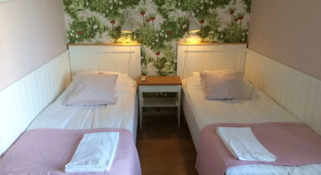 Семейный номер Standard с видом на внутренний двор Hotell Paradis