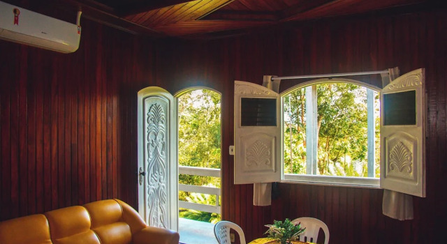Кровать в общем номере Amazon Paradise Lodge