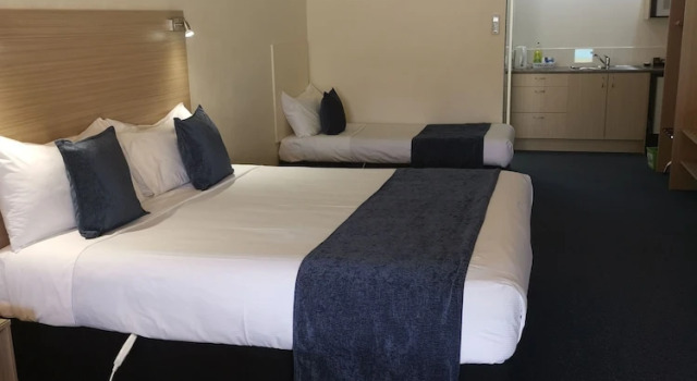 Студия Captains Quarters Motor Inn