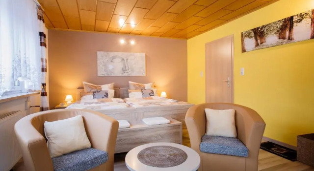 Boxis Ferienhaus, Book Hotel Hotels in Probstzella with Parking, Parking