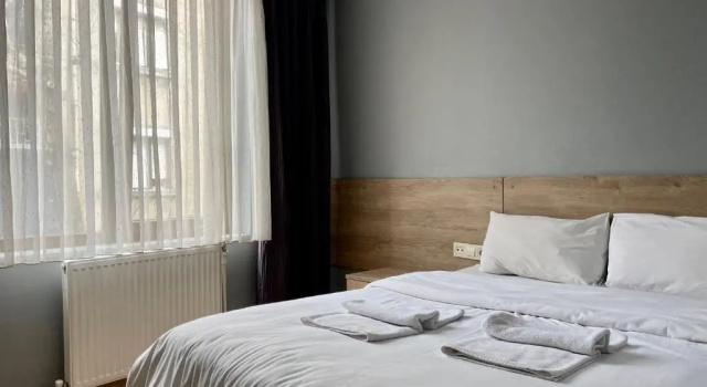 Basic Double room Rozza Hotel