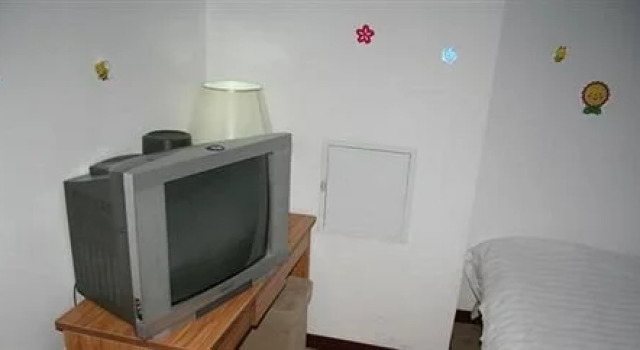 Badaguan Yushuiqing Business Hotel - Qingdao, Забронировать Отель Шинань , рядом с Luxun Park