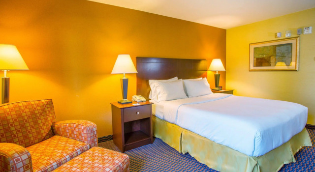 Двухместный номер Standard Holiday Inn Express Hotel & Suites Richland