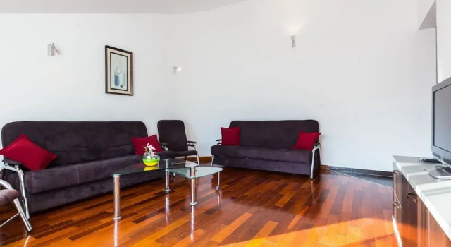 Апартаменты Classic Elegant and Lavish Leisure Apartments Zadar With Outdoor Pool