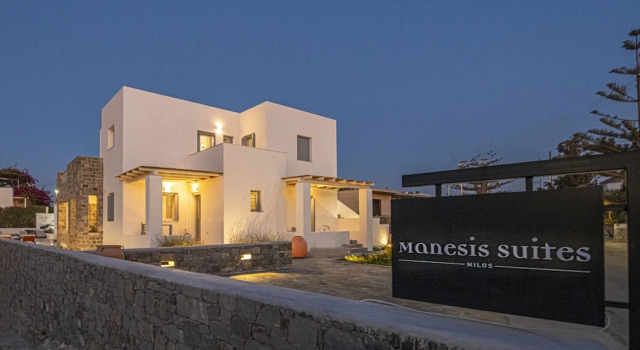 Manesis Suites, Rezervați Hotel Pollonia Milos