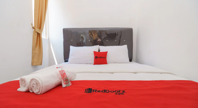 RedDoorz Near Kampus Uin Lampung, Rezerwuj Hotel Tanjungkarang-Telukbetung Sumatra