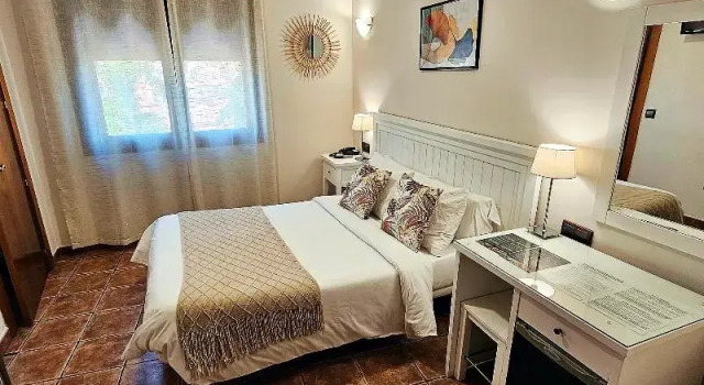 Двухместный номер Standard с балконом Hotel Medina de Toledo