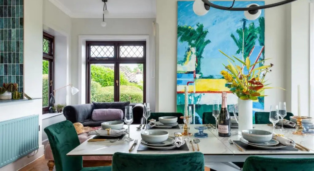 Коттедж The Spinney - Spectacular views over the bay and close to beach with parking
