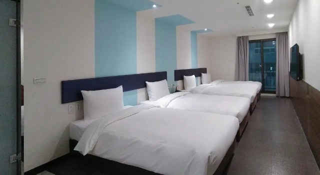 Четырёхместный номер Comfort Hotel J Taoyuan