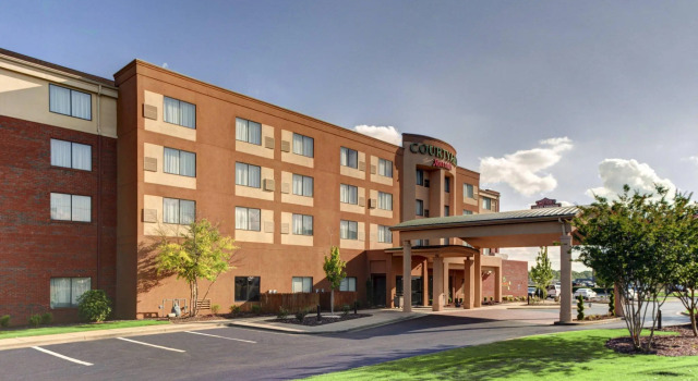 Номер Standard Courtyard by Marriott Anniston Oxford