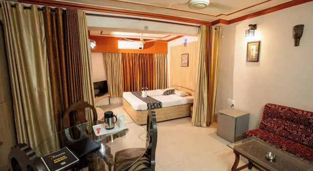 Номер Executive с балконом Hotel Grand Arjun