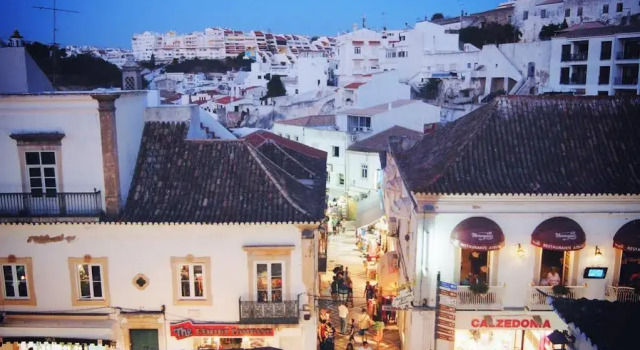 Peneco Albufeira GuestHouse - Hostel